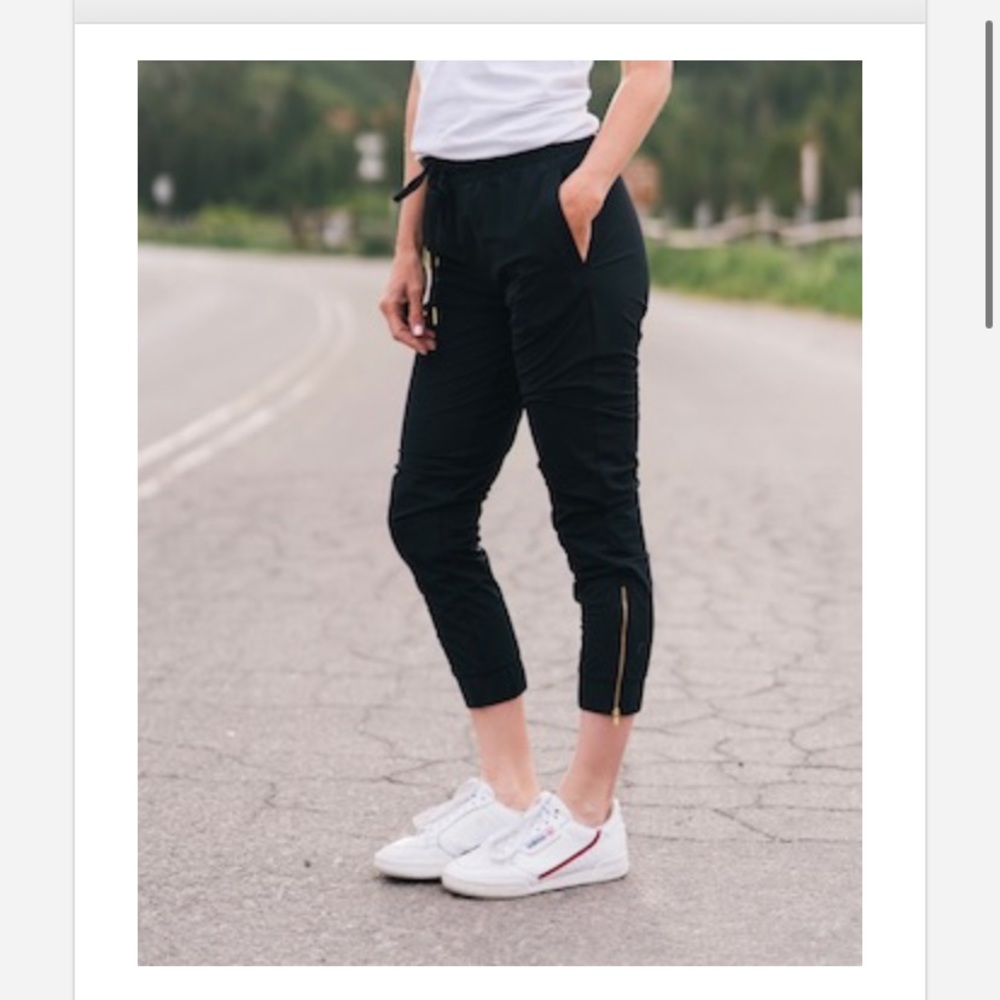 Zyia Everywhere Zipper Jogger M